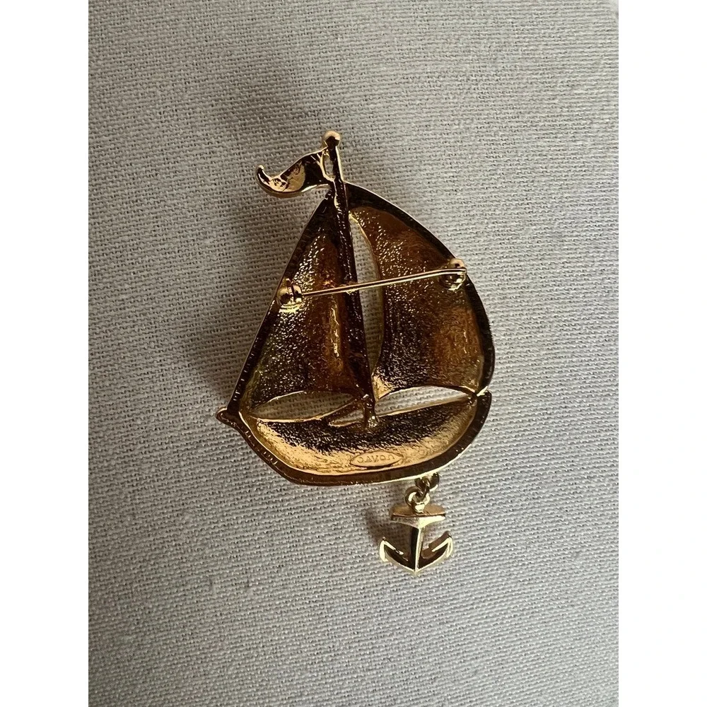 Avon Sailboat Brooch Nautical Enamel Anchor Charm Coastal Grandma Vintage Resort